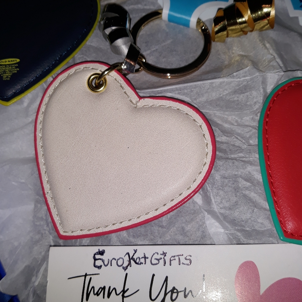 NEW OLD NAVY extra large leather Heart Keychain NEW NWT